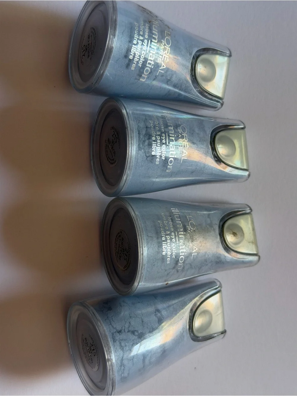 L'Oreal Illuminator Loose Powder Shimmer - Silver/Gray